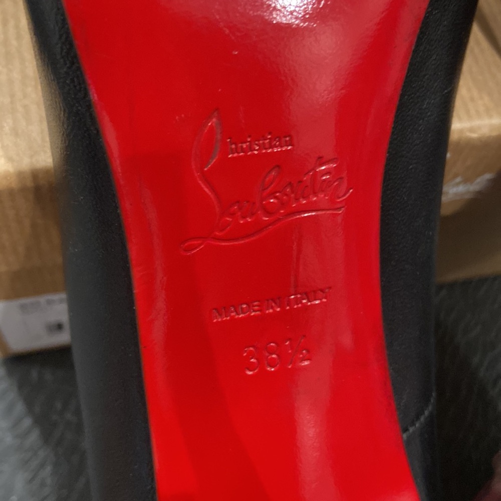 Authentic Christian Louboutin 120mm So Kate Patent Pointed-Toe Pumps - Picture 5 of 9
